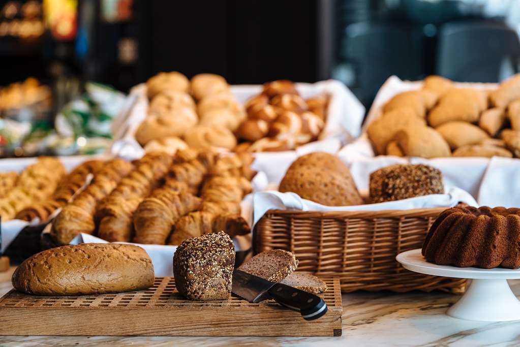 Motel One Luebeck Ресторан фото